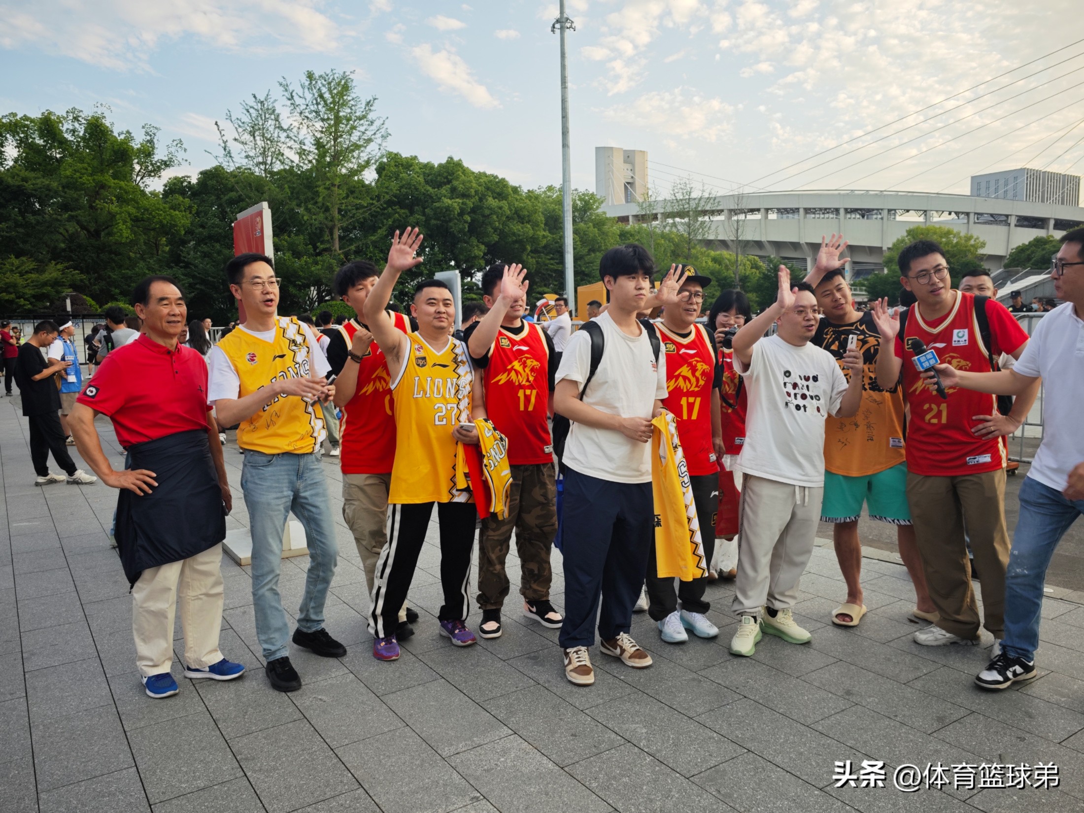 广厦男篮内部会议纪要流出：转会期迎来里程碑，足总杯使命明确，球队文化再被提及的简单介绍