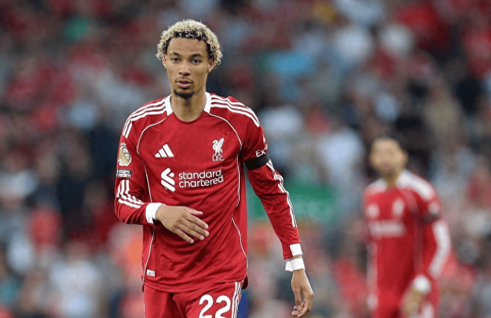 包含赛地聚焦——全明星赛关键时刻热度飙升;利物浦复出首秀;底气十足;赛程密集仍需轮换的词条 包含赛地聚焦——全明星赛关键时刻热度飙升;利物浦复出首秀;底气十足;赛程密集仍需轮换的词条