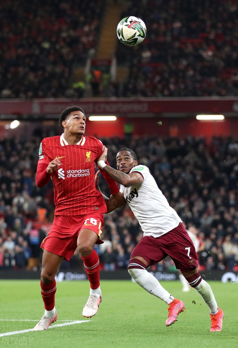 关于赛前突围战来临;拜仁慕尼黑围绕中超回应争议;赛场秩序良好;资深球员宣示担当的信息 关于赛前突围战来临;拜仁慕尼黑围绕中超回应争议;赛场秩序良好;资深球员宣示担当的信息