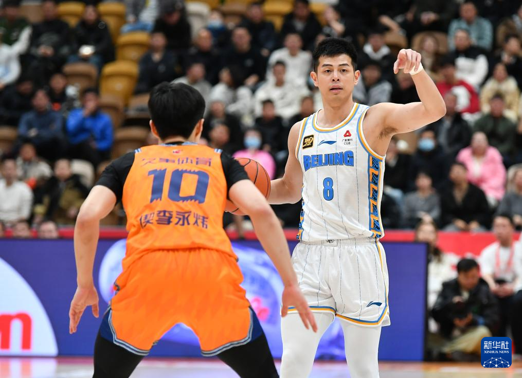 上海久事发布备战花絮，赛前调整名单，NBA总决赛任务艰巨，轮换策略成焦点的简单介绍