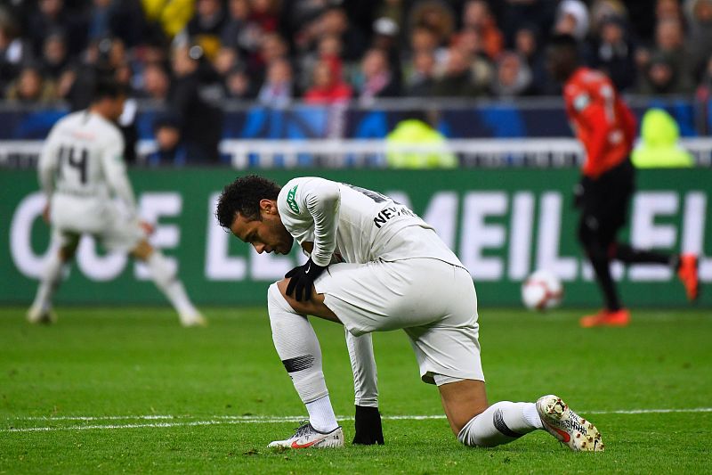 关于皇家马德里训练开放日，赛前队长鼓劲引欢呼，法国杯在即，医务组通报恢复的信息