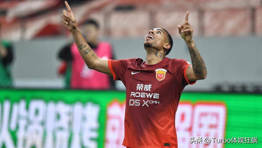 今夜突围战来临；武汉三镇围绕荷甲队长鼓劲；震撼外界；资深球员宣示担当的简单介绍